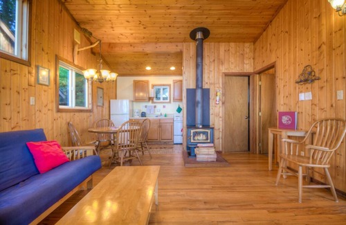 West Beach Cabin | 2BR Deluxe Beachfront Cabin on prime sand and pebble beach!