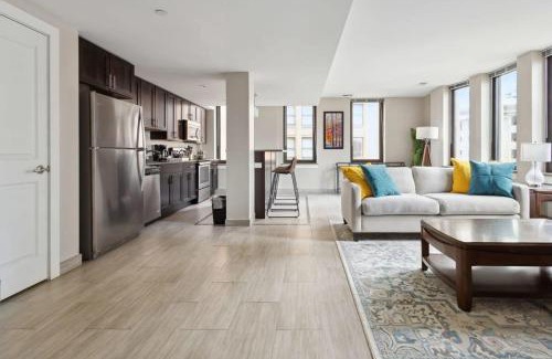 Capitol City Apartment | 2BR Downtown Luxury Getaway