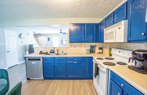 Northeast Raleigh House | 2br each w/private full bath
