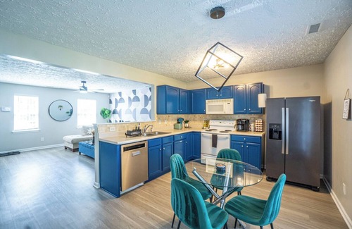 Northeast Raleigh House | 2br each w/private full bath