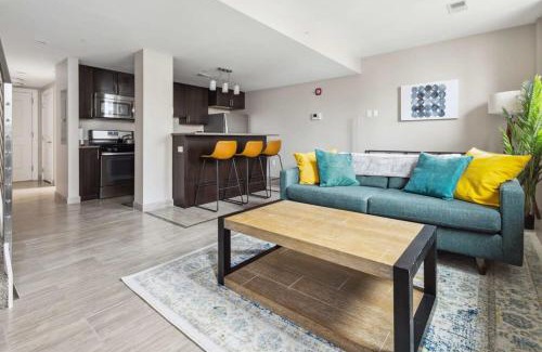 Downtown Detroit Apartment | 2BR Executive Downtown Apartment by ENVITAE