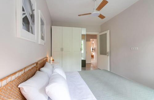 Adalar Apartment | 2BR Flat W Modern Touches