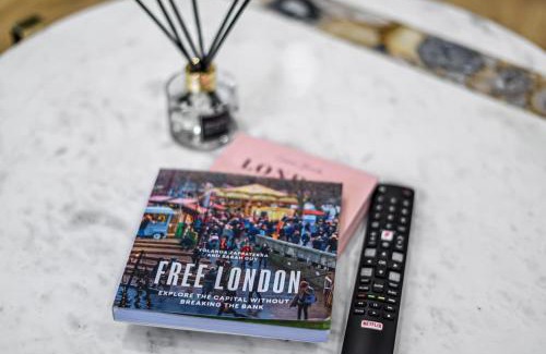 Tachbrook Apartment | 2BR Flat with Chic London Flair
