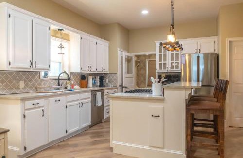 Forestburg House | 2br Forestburg Near Wineries & State Parks