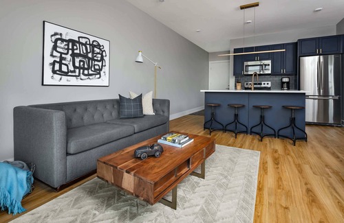 Fishtown Apartment | 2BR Frankford Artsy Escape Stylish Stay
