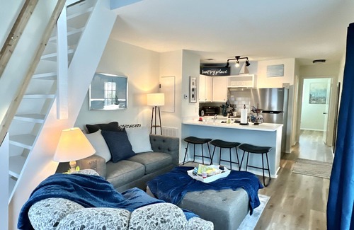 Cape Royale Condo | 2Br Getaway- 2 Min. Walk to Lake Livingston and Marina