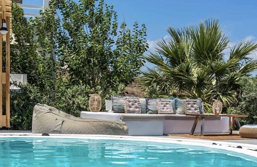 Akrotiri Villa | 2BR Gold Suite with Caldera View & Hot Tub