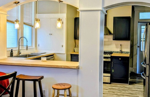 Newark House | 2BR Home: Modern & Classic Near Nature Preserves & Historical Gems! and Hospital