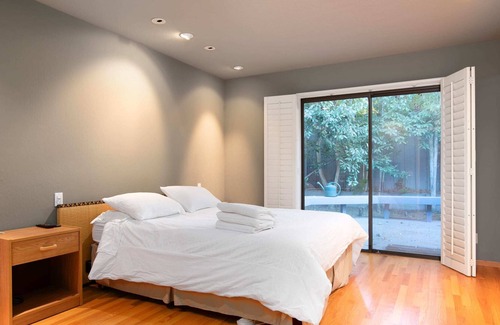 University Heights House | 2BR Home Near Stanford, on Sand Hill Road