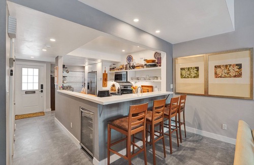 Colee Hammock House | 2BR home w/pool located steps away from LAS OLAS!