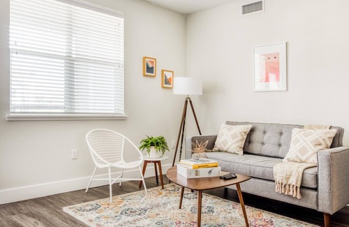 Centerville Apartment | 2BR in Fremont + Parking