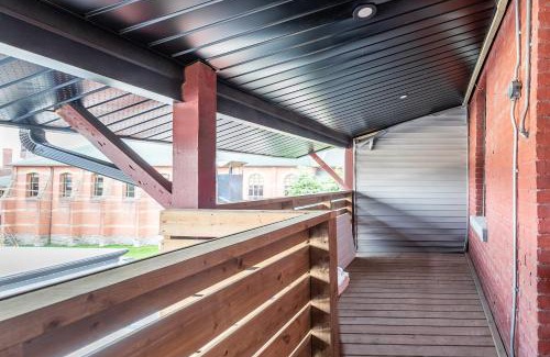 Central Hamilton Apartment | 2BR King Apt - Netflix Included