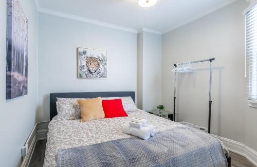 Central Hamilton Apartment | 2BR King Apt - Netflix Included