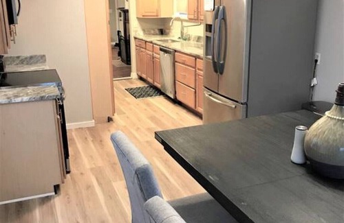 Waterford House | 2BR Lake House 40ftDockAccess