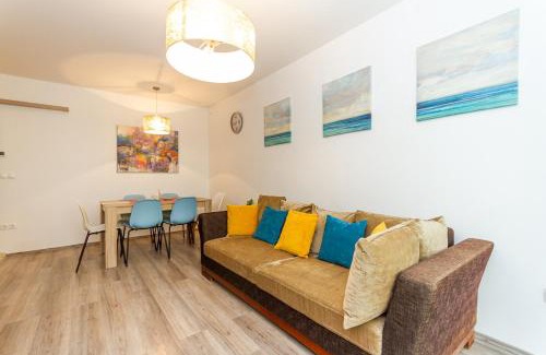 Siofok Apartment | 2BR Lakeside Haven w AC by NW