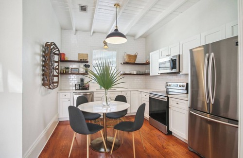 Lower Garden District House | 2BR LGD/Magazine Street Cottage - Unbeatable Location