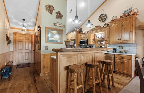 Indian Point Condo | 2BR+Loft Village At Indian 1709 Point near SDC- Free Tickets Daily up to $500