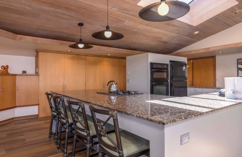 Sea Ranch House | 2BR + Loft w/Ocean Views, EV Charging + BBQ Grill!