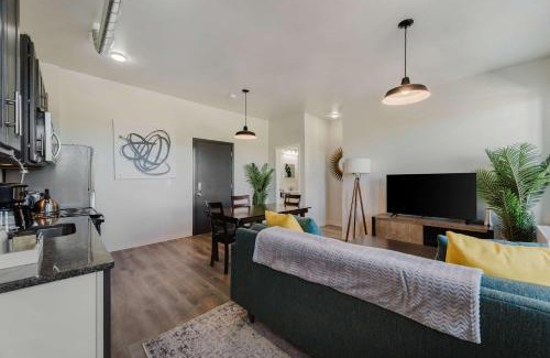 New Center Detroit Apartment | 2BR Modern Retreat Near Henry Ford