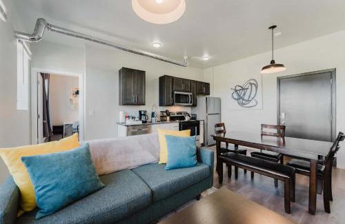 New Center Detroit Apartment | 2BR Modern Retreat Near Henry Ford