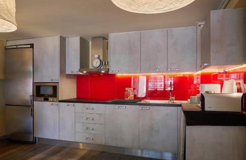 Voula Apartment | 2BR Oasis South Riviera Stay MK