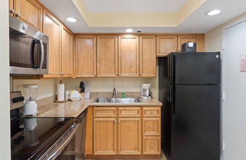 Birch Park Finger Streets Condo | 2BR Oceanfront Condo! Central Fort Lauderdale Beach. Sleeps 8.