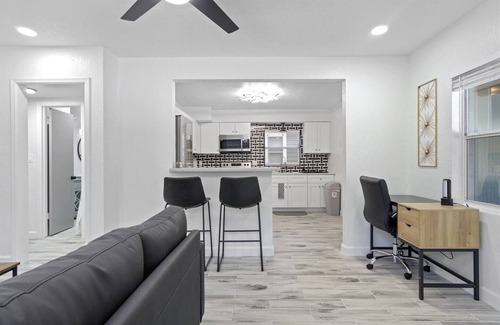 Lake Formosa House | 2BR Orlando Escape | Close to Disney + Pool & Pets