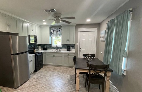 Aransas Pass Cottage | 2BR Private Cottage, Free Parking & WiFi, Pets OK