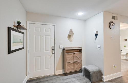 Baymeadows Apartment | 2BR Retreat Near Beach & JAX