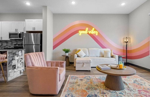 South Nashville Apartment | 2BR, Sleeps 6, 8Min to the Heart of Broadway!