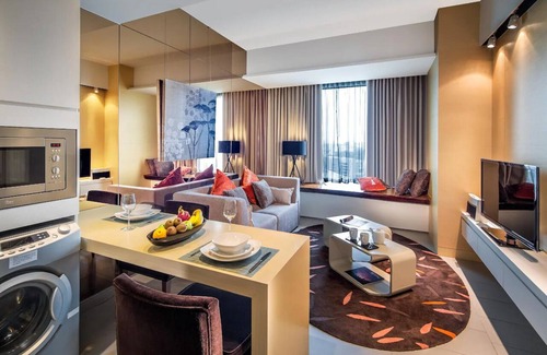Queenstown Apartment | 2BR suite at Rochester Dr| Near Buona Vista MRT | 780 sqft|