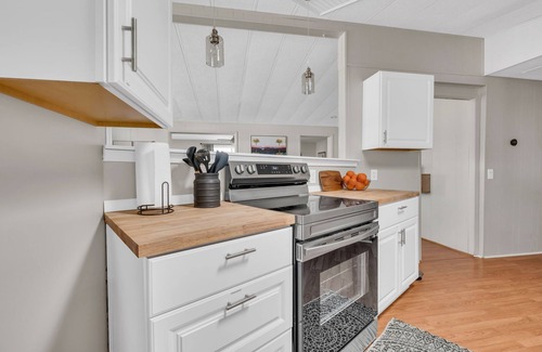 Sun Lakes House | 2BR Sun Lakes AZ Home near golf and pools!