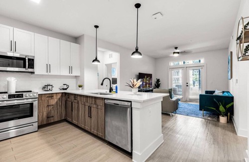 Ruskin Apartment | 2BR Sunspot: Poolside Living in Apollo Beach
