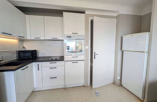 Palavas-les-Flots Apartment | 2BR Terrace SEA VIEW I Parking I Air-Cond.