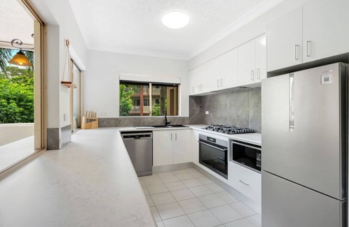 Cairns North Apartment | 2BR The Lakes Resort Escape, 4 Pools 5 min Airport
