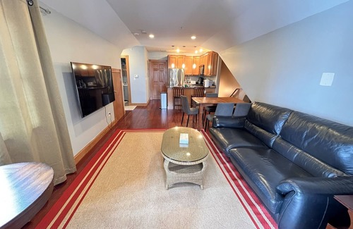Inman Square Condo | 2BR Top Floor PH Apt w/Private RoofDeck in Central Sq, minutes to Harvard&MIT