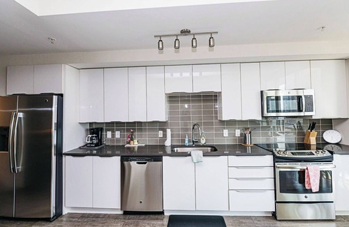 Charlotte Center City Apartment | 2BR Uptown Charlotte Furnished Apartments by RedAwning