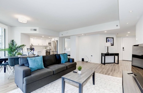 Crystal City Apartment | 2BR Urban Oasis, DC Access with Lux Comforts