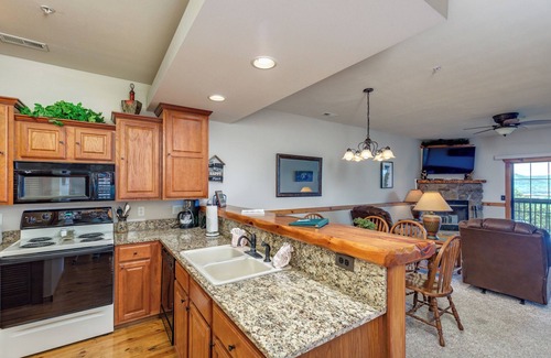 Indian Point Condo | 2BR Village At Indian Point 1307 near SDC - Free Tickets Daily up to 500