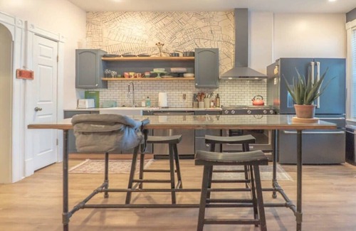 Tower Grove East Condo | 2BR w/Workspaces & Deck/ABODEbucks