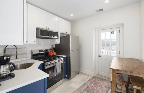 Manayunk Apartment | 2BR with Balcony, Views & Parking