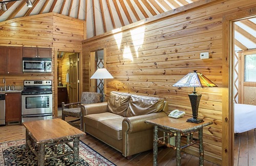Gordonsville Resort | 2BR Yurt Shenandoah Xing Resort w/Amenities
