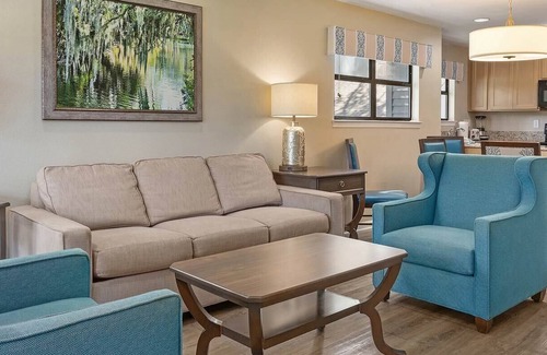 Ocean Ridge Condo | 2brDeluxe Pool & Beach Family Adventures