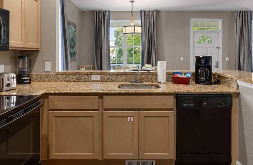 Ocean Ridge Condo | 2brDeluxe Pool & Beach Family Adventures