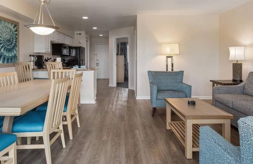 Ocean Ridge Condo | 2brDeluxe Pool & Beach Family Adventures