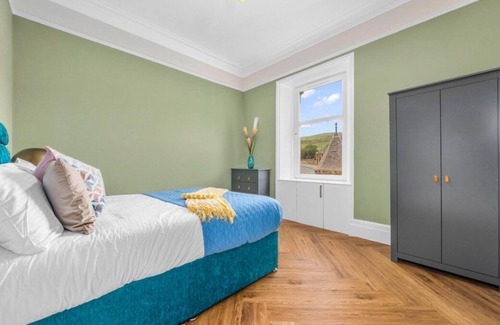 Galashiels Apartment | 2D Channel Street, Galashiels, TD1 1BA · Stylish 4 Bed-Town Centre