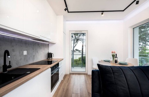 Gaski Apartment | 2Homerent | Amazing Sea View | Beachside | Parking