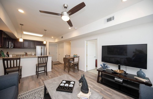 Katy Condo | 2J ~Charming Private Condo Unit in a unique Gated Complex