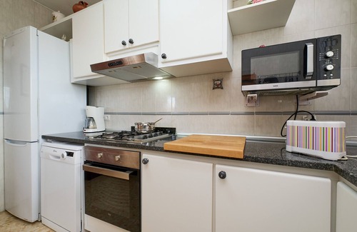 Lloret Blau Villa | 2JUL01 - House for 8 people located in a quiet area just 7 km from the beach of Lloret de Mar.