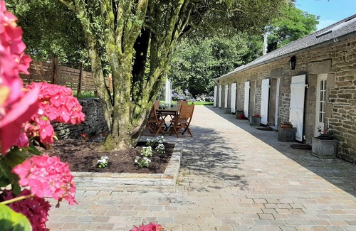 Concarneau House | 2km from the beach, charming family house totally refurbished in private area